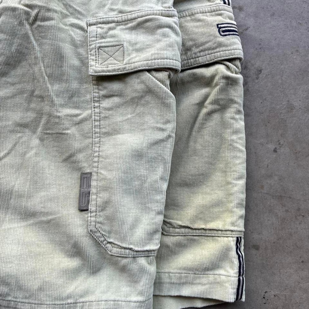Vintage corduroy jnco like baggy cargo shorts super amazing‎ fit